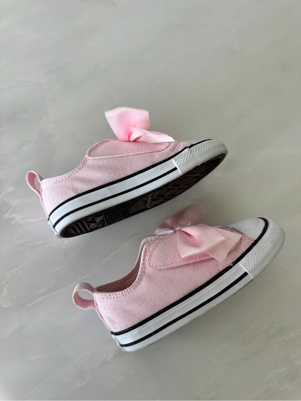 Toddler Converse Pink Bow Slip-On Sneakers